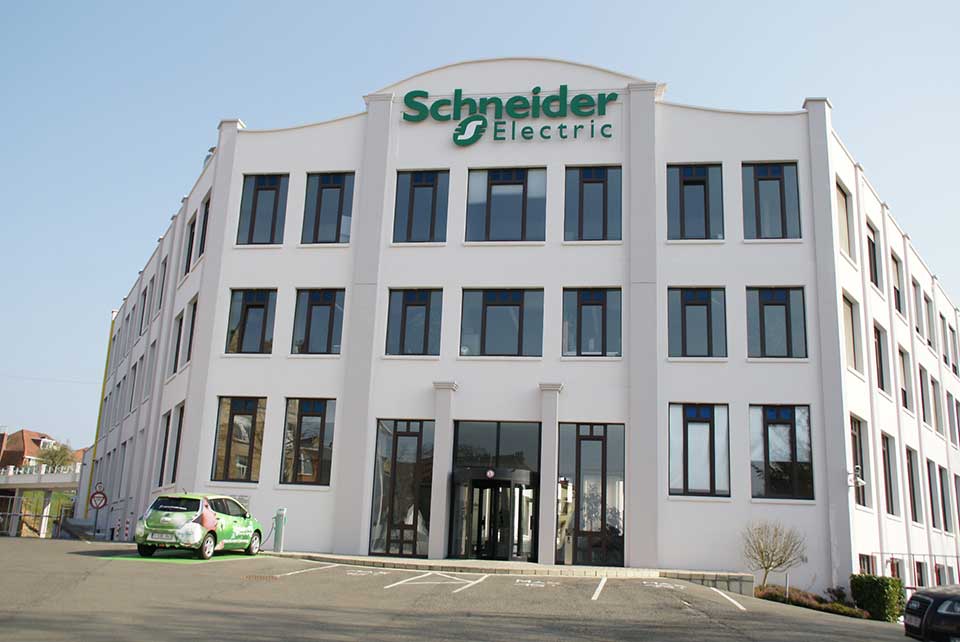 Fabriek Schneider Electric in Ukkel visitekaartje digitale transformatie